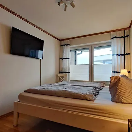 Ferienwohnung-25-mit-meerblick-in-der-residenz-meeresbrandung アパート